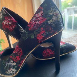Floral Print Lace Heel